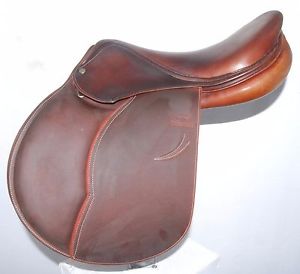 18" DEVOUCOUX OLDARA SADDLE (SO16529) FULL BUFFALO, VERY GOOD CONDITION!! - DWC
