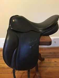 Dark Brown Classic Rembrandt Dressage Saddle made in England:  Size 16.5
