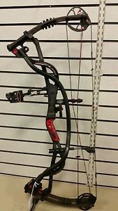 Hoyt  RH  Carbon  element  50-60lb