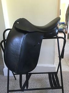 Klimke Miller Dressage Saddle 17"