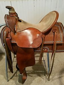Custom Dale Chavaz Western saddle