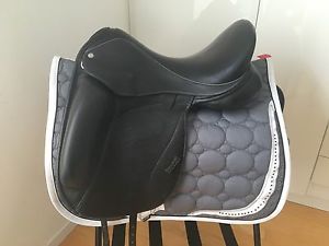 Custom Saddlery Icon Flight Dressage Saddle 17.5  XLT Condition!! Dream 2 ride!