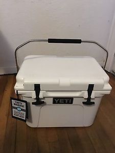 YETI Roadie 20QT White Cooler NEW with tags