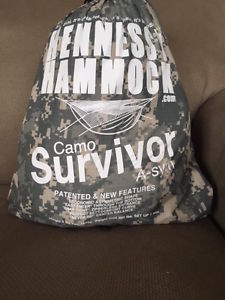 Survivor Universal Camo Classic Hennessy Hammock