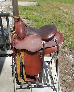 Genuine Fred Mueller 15" working ranch saddle see history of this saddle below
