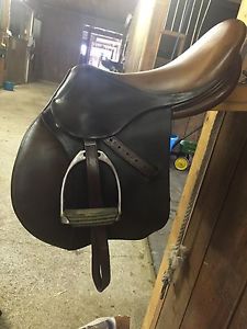 Calfskin Antares 17 Saddle Medium Tree-REDUCED