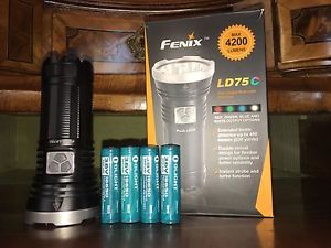 Fenix LD75C + 4x 3.6V 3400 mAh Olight batteries