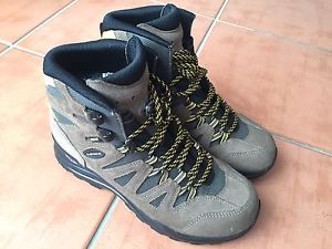 Lowa Khumbu SPS Wander Berg Stiefel Neuwertig Goretex Testsieger Damen Gr. 42