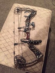 Mathews Creed Totally Lost Camo LIMITED EDITION 29" Draw 60-70 Lb W/ Accessories