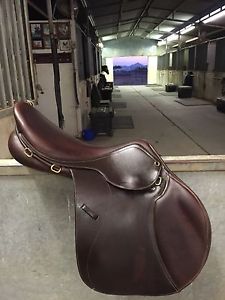 Thornhill Pro-Trainer 24K English Saddle 18"