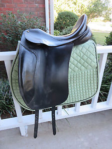 Bruno Delgrange dressage black saddle high quality 17.5" medium tree free ship