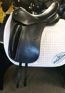 Used County Perfection Dressage Saddle - Size 17" - Black