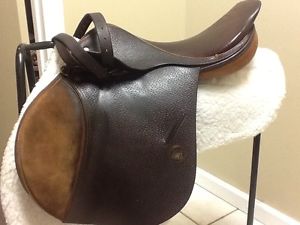 17.5" Crosby, "The Congress" Close Contact Saddle w/ Herm Springer Jointed Stirr
