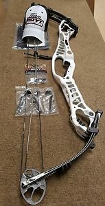 Hoyt podium X elite LH target white