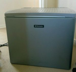 Dometic Absorption Portable Caravan Fridge. 12V 230V Gas Camping Lorry. Silent