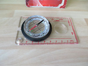 REDWOOD LEISURE ORIENTEERING COMPASS  LOOKS UNUSED, HAS BEEN TAKEN OUT OF ITS P
