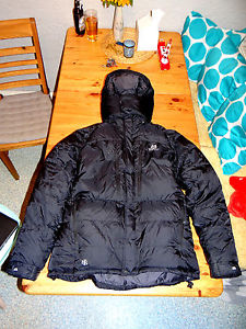 Mountain Equipment Annapurna Daunenjacke schwarz Größe L