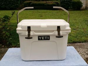 Yeti Roadie 20 Quart White Cooler