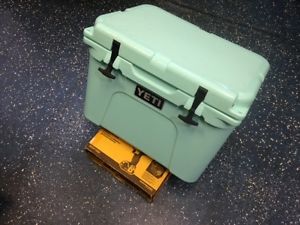 *LIMITED EDITION SEAFOAM* ( Yeti Tundra 35 Cooler! )