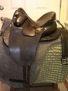 ORTHO FLEX PREMIER YOUTH DRESSAGE SADDLE SUPER SECURE PETITE ADULT CHILD