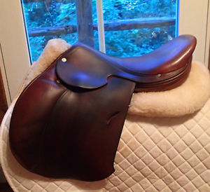 17" Hermes Essentielle Saddle - 2002 - 3.5" dot to dot