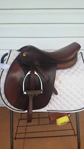 16" Exselle Axcess Close Contact  Saddle ~ Havana Brown ~ Lots of Extras!