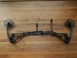 Mathews No Cam HTR Black Tactical Right Hand 70Lb 27, 27.5, 28.5 or 29"  Draw