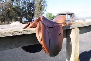 Lovely 17" Butet Saddle - 2.5 Flap -Wide Tree - Very Nice Condition