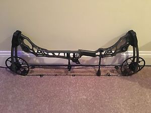 Mathews Halon 6, 26 DL, 60-70 Limbs, HDX Rest, Stone, 85% Let Off, RH