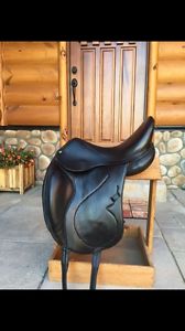 Gorgeous Antares 17" Monoflap Black Dressage Saddle full calfskin