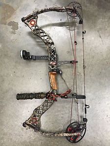Mathews Z7  RH  29" Draw  60-70 LB  Camo  Loaded!!