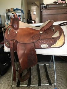 Circle Y Show Saddle 15"