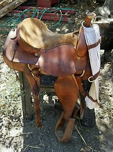 Tex Tan roping saddle 16