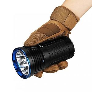 OLIGHT X7 Marauder 9000 lumen 3xCree XHP70 CW LED Flashlight powered by 4x18650