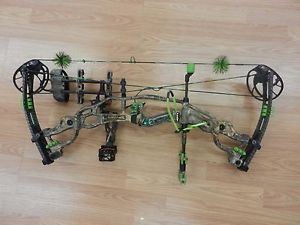 Hoyt Carbon Spyder Michael Waddell's bone out compound bow package