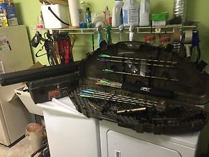 HOYT RAPTOR RIGHT HANDED HUNTING BOW & ASSESSORIES BOWHUNTING EQUIPMENT