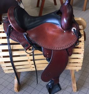 CIRCLE Y  ALABAMA TRAIL GAITER SADDLE   NEW   FREE SHIPPING