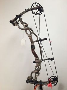 NEW! Hoyt Carbon Spyder ZT 30 (Camo) RH #70 29"