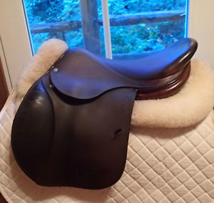 17" Antares Saddle - 1L Flaps - 2000 - 4.75" dot to dot