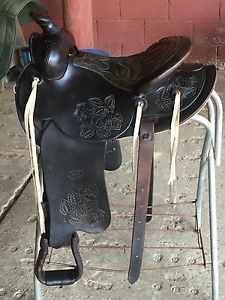 Black Slim Fallis Genuine Balanced Ride Saddle