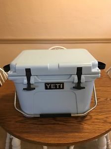 Yeti Roadie 20 Cooler-Ice Blue Includes 2 Cooler Drink Holders