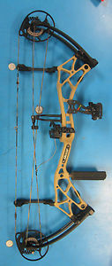 New 2015 Bear Archery Arena 30 Compound Bow 70# Right Hand
