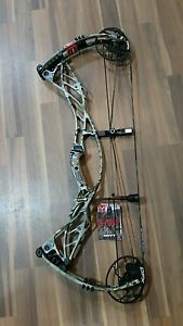 2016 Hoyt Defiant Ridge Reaper Camo