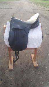 17" Kieffer Lech DL Dressage Saddle