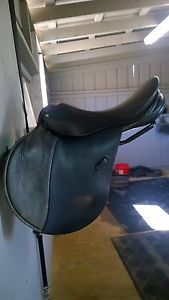Courbette Pandur Spezial jumping saddle