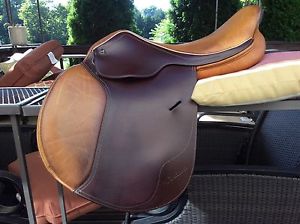 M. Toulouse Noelle saddle 17M- excellent condition- free shipping