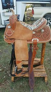 Loredo Barrel Saddle