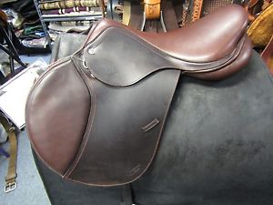 Toulouse  Jeninne  Professional  saddle Genesis adjustable tree 16.5 seat
