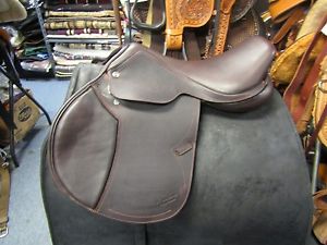 Toulouse  Laura B Professional  saddle Genesis adjustable tree 16.5 seat