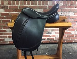 Gorgeous Custom Hulsebos Dressage Saddle, 17.5" MW